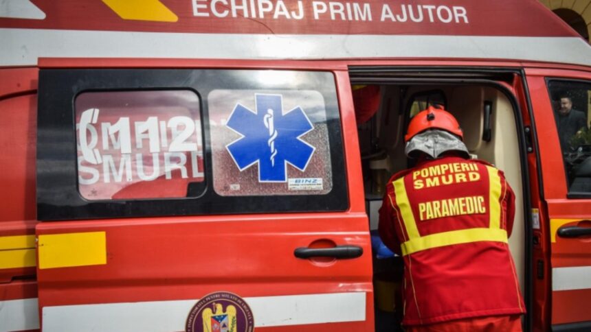 accident cu trei masini in piatra neamt un barbat a fost preluat de echipajul de terapie intensiva mobila 68d2597734a05