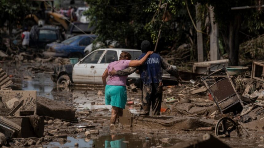 bilant tragic dupa ploile torentiale din mexic 47 de morti si 9 persoane disparute presedintele claudia sheinbaum pardo s a deplasat in zonele afectate 68ec9109daa45