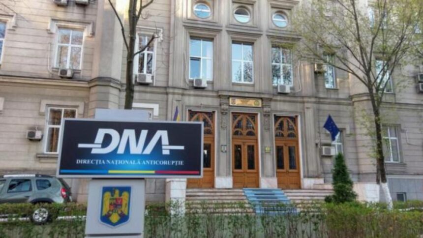 flagrant dna barbat retinut dupa ce a fost prins primind 12 500 de euro pentru a si trafica influenta asupra unui ofiter de politie 690244d41fcb5