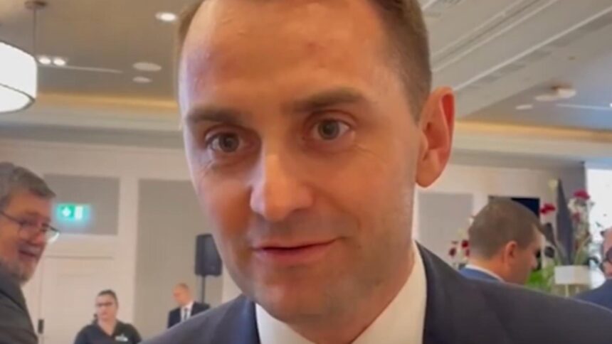 seful cancelariei lui bolojan reactie halucinanta in fata jurnalistilor va rog sa nu agresati oamenii 68df5d0faf88f