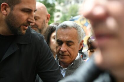 calin georgescu in fata politiei buftea mesajul liderului suveranistilor la un an dupa victoria din primul tur al prezidentialelor 69253db5654f1 1