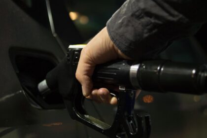 descinderi de amploare in constanta intr un dosar de contrabanda cu motorina 692812f993cd7