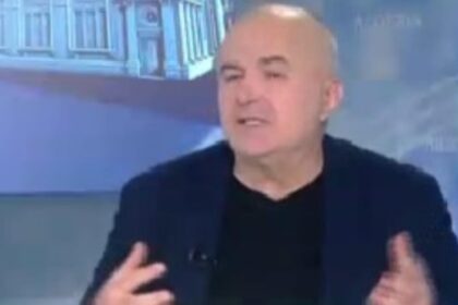 florin calinescu mesaj dur pentru presedintele romaniei a semnat ca nu se mareste tva ul in timpul mandatului lui asta se cheama minciuna 6914c58ab4998