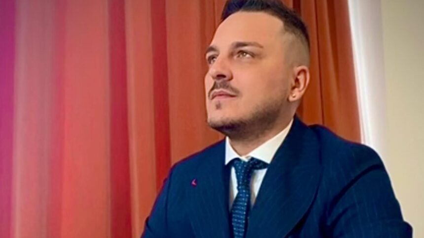 makaveli dupa ce s a retras in favoarea ancai alexandrescu cheama suveranistii la mobilizare daca nu iesim noi tinerii la vot castiga ei 6920c9ae3940c
