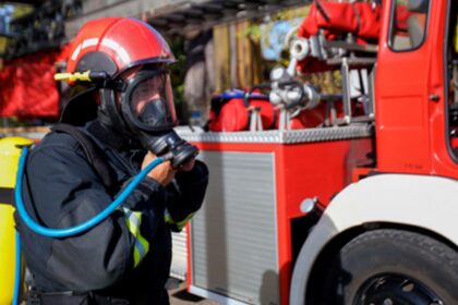 miros puternic de benzina intr un bloc din timisoara pompierii si echipajul cbrn chemati de urgenta la fata locului 6925e8a3e20c8