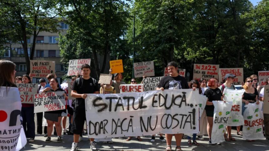 profesorii il fac praf pe nicusor dan dupa declaratia soc aparare da dar nu pe banii elevilor 692056bec1e66