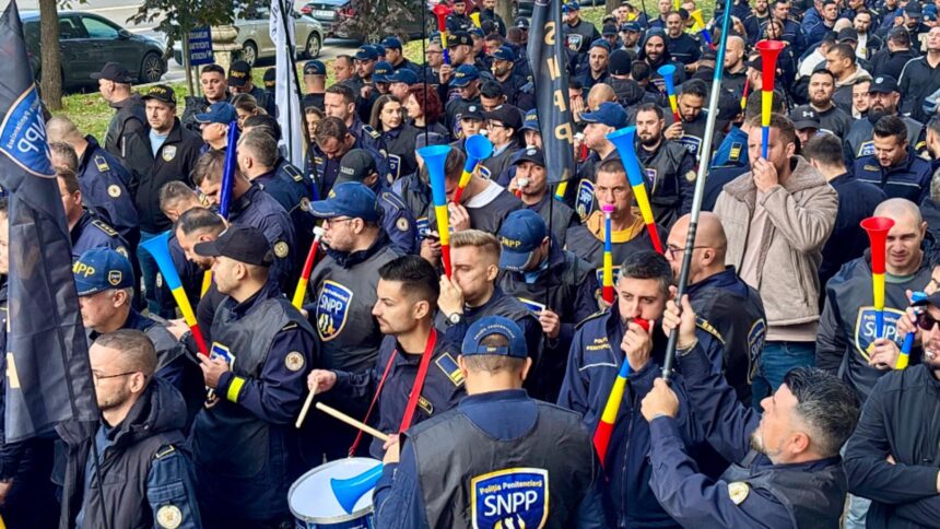 sindicatele din penitenciare declanseaza proteste nationale cer stoparea modificarilor la pensiile militare 692450b7c6329