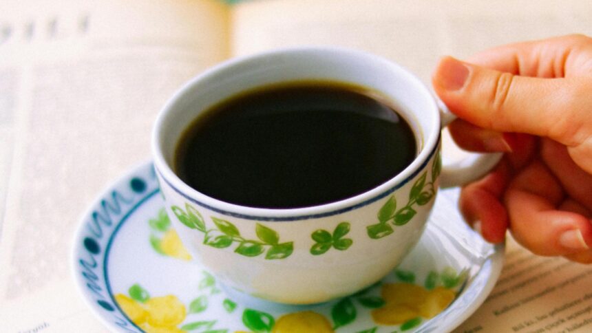 ce se intampla daca pui cateva cristale de sare in cafea trucul la care nu vei mai renunta 69537f36add6c