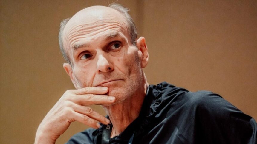cristian tudor popescu da de pamant cu nicusor dan presedintele nostru ma face sa ma doara mintea 69392bebdcb7a
