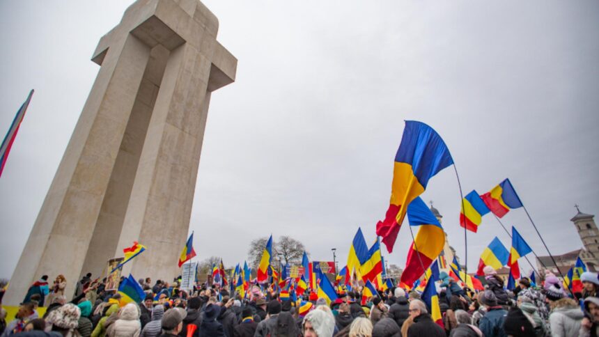 decizie halucinanta a primarului din alba iulia dupa ce ilie bolojan a fost huiduit va interzice adunarile de 1 decembrie 692ec6d3c395e