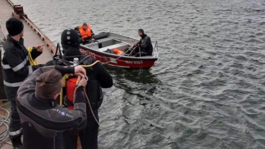 doi frati din judetul vaslui si au pierdut viata in apele inghetate ale barajului tacuta in timp ce mergeau cu colindul 695034b2a7dda