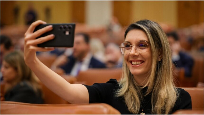 fritz seful usr reactie plina de tupeu dupa ce motiunea a trecut diana buzoianu nu pleaca nicaieri 694037d6c1ea0