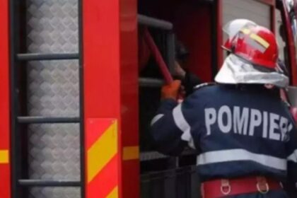 incendiu puternic la brasov zeci de oameni inclusiv copii evacuati dintr o cladire in flacari 6934139d61e30