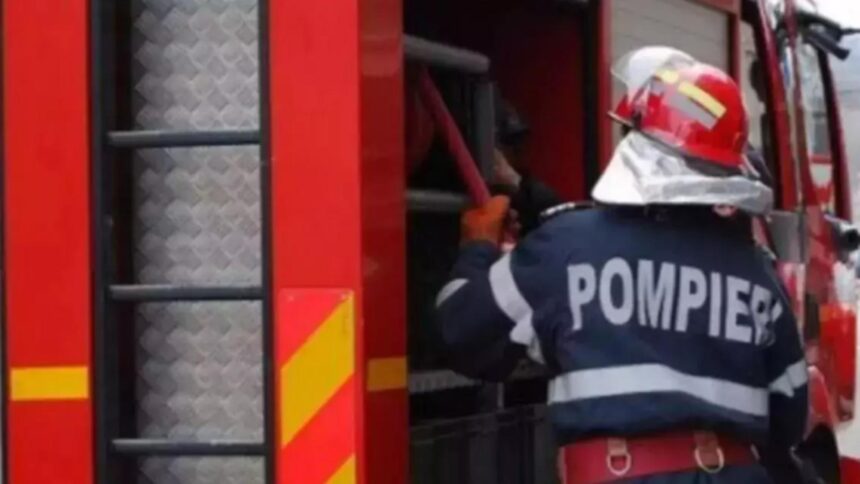 incendiu puternic la brasov zeci de oameni inclusiv copii evacuati dintr o cladire in flacari 6934139d61e30