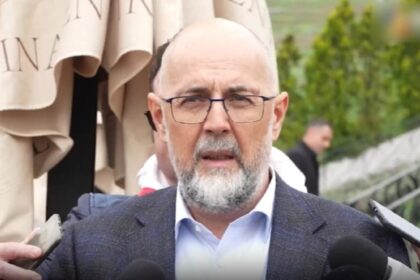 kelemen hunor avem de platit dobanzi uriase de anii trecuti 6941176fea981