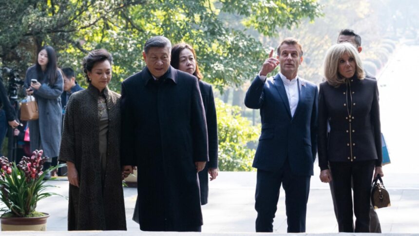 macron face baie de multime in china rezistii tac malc 69340dee3be91