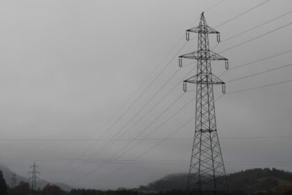 nenorocirea continua curent taiat in prahova dupa ce locuitorii nu au apa de 10 zile mai multe localitati au ramas fara electricitate 693418464b6b1