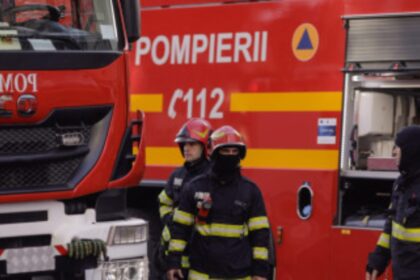 situatie de urgenta la tulcea podeaua unui apartament s a surpat pompierii au intervenit la fata locului 6939c7bce3d12