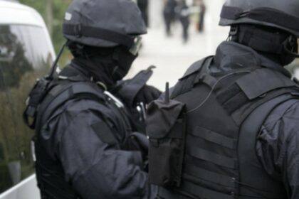zeci de perchezitii la oameni care faceau acte false pentru rusi sunt implicati cetateni ucraineni ajutati de avocati din baroul bucuresti 6943d5421e269