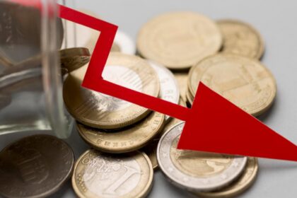avertismentul economistilor economia se prabusesete doar in criza din 2009 am mai avut asemenea scaderi 696140cb271b6