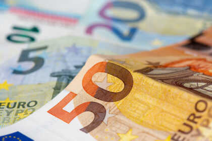 comisia europeana aproba planurile de aparare ale opt state membre prin programul safe cate miliarde de euro poate primi romania 69692780c401a