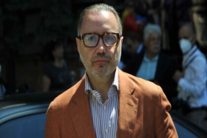 cristian rizea dupa ce a creat isterie in mediul online aceste dezvaluiri sunt interesante pentru ca fac parte dintr o istorie secreta a romaniei 696b714e1aedf