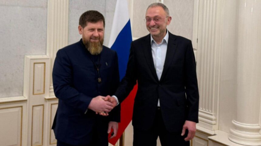 cu un picior in groapa kadirov face pace cu dusmanii poza cu un oligarh si senator al federatiei ruse i a uimit pe fanii sai 697e11f36301f