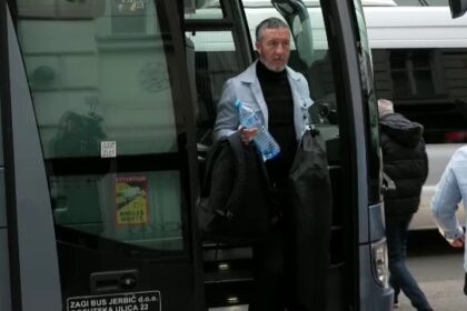 galerie foto fcsb a ajuns la zagreb imagini de la sosirea fotbalistilor la hotel 6970f45e535a9