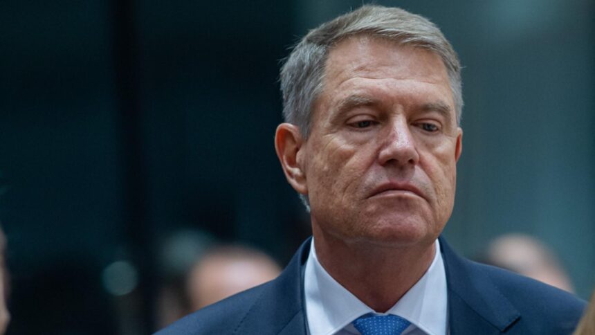 klaus iohannis a ajuns pe lista rusinii primariei sibiu fostul presedinte nici macar nu si a platit taxele si impozitele pe anul trecut 696a60d1abe28