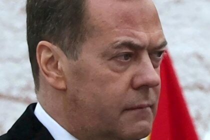 mesaj socant de la moscova dupa capturarea lui maduro medvedev ii cere lui trump sa trimita fortele speciale la kiev 695934cb514e1