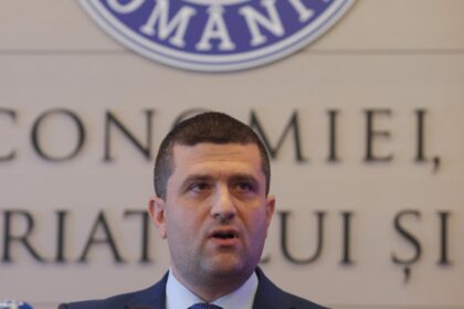 ministru usr imprumut de 8 000 de euro catre o jurnalista rezist apare in declaratia de avere 695a1717557a3