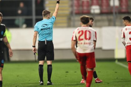 oficial a vazut direct cartonasul rosu iar gigi becali l a trimis in liga 2 a fost prezentat la noua echipa 6967fd821cf55