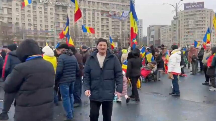 protest masiv in bucuresti sute oameni au marsaluit spre piata victoriei impotriva masurilor de austeritate video 6974c9ad70478