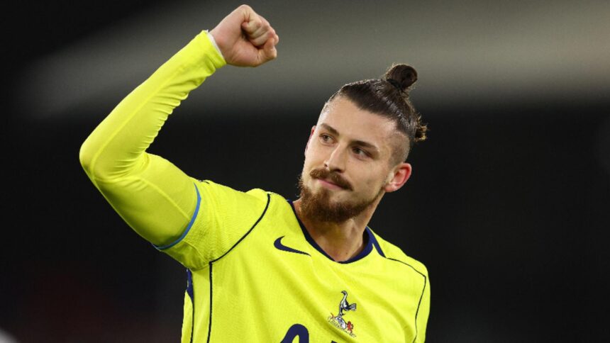 radu dragusin pe picior de plecare de la tottenham clubul din italia care monitorizeaza indeaproape transferul internationalului roman 695cdf371eb1e