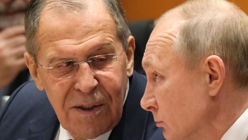 rusia ii da peste nas lui donald trump moscova nu renunta la legatura cu iranul in ciuda amenintarilor venite de la casa alba 6968accf2aa9c