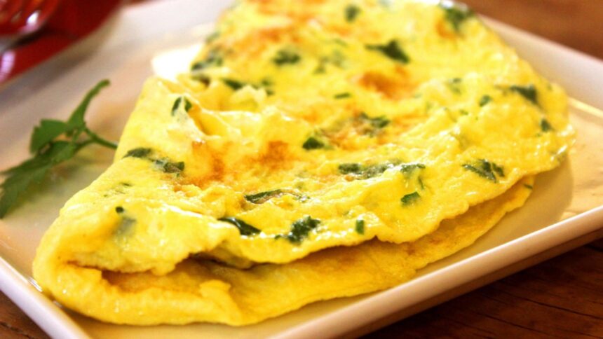 secretul celei mai pufoase omlete ce trebuie sa pui in ea pentru a te bucura de cel mai gustos mic dejun 6977144d58d1c