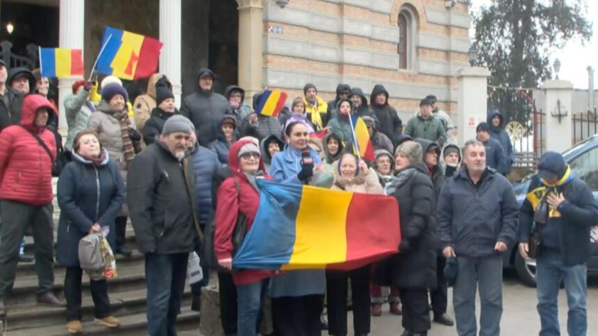 alexandra pacuraru alaturi de romanii care au ajuns sa se simta straini in propria tara oamenii vor turul doi inapoi video 69942ba08b370