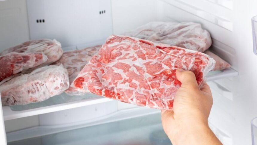 avertisment pentru consumatori ce se intampla de fapt cu carnea pe care o pastrezi la congelator 698643488e4bc