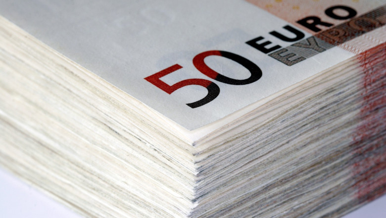 banca centrala europeana a dat cea mai mare amenda din istoria sa ce banca a fost sanctionata cu 122 milioane de euro 699850268cdde