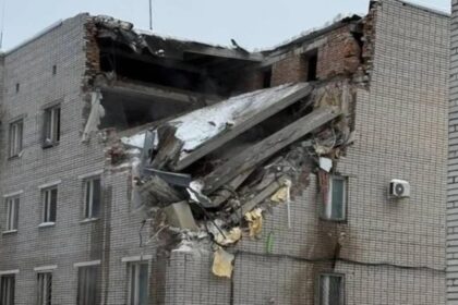 cladire prabusita intr o baza militara din rusia doi oameni ar fi murit 69948e365715f