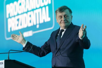 crin antonescu ne jucam de a pieile rosii la washington o critica acida la adresa propagandei si a dramoletei politice de la bucuresti 6997729ec7a3f