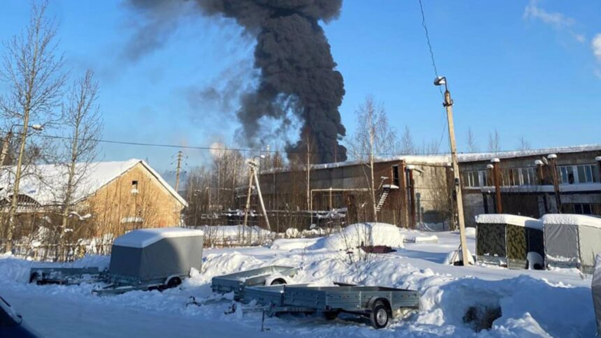 lovitura spectaculoasa a ucrainei o rafinarie strategica lukoil atacata la 2 000 km de linia frontului video 698dc5218822f