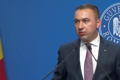 ministrul energiei bogdan ivan asteptat luni in plenul camerei deputatilor in contextul crizei apei potabile din judetul arges 6992b23b4cba8