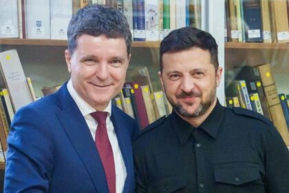nicusor dan la patru ani de la invazia rusiei ucraina lupta pentru noi toti o vom sprijini cat timp va fi necesar 699d7db5c6c03