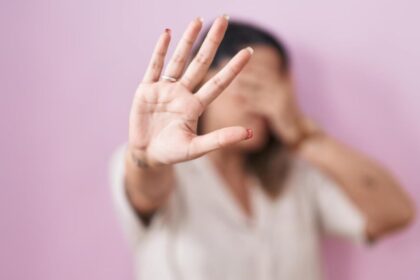 onu avertizeaza violenta impotriva femeilor a devenit o urgenta mondiala 50 000 de decese in 2024 69a1b298690d3