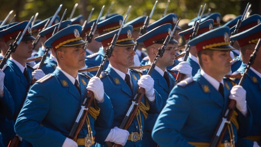 presedintele unei tari europene vrea roboti inarmati la parada militara dupa modelul chinei vom oferi securitate suplimentara tarii noastre 6980b2e286b3c