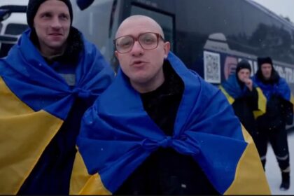 schimb major de prizonieri intre rusia si ucraina dupa cinci luni de impas peste 300 de captivi eliberati video 698592b3ce276