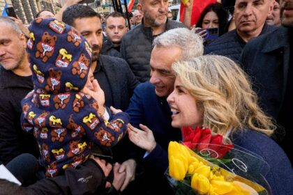 cristela georgescu dezvaluiri in exclusivitate cum a fost indepartat sotul ei din invatamant si cum au incercat anchetatorii sa i conteste studiile 69afa9d895f01