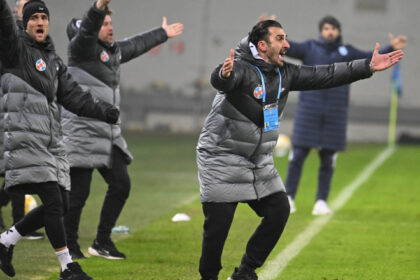 fcsb a anuntat oficial plecarea antrenorului elias charalambous si a secundului mihai pintilii cine ar urma sa fie principal 69afeefd47286