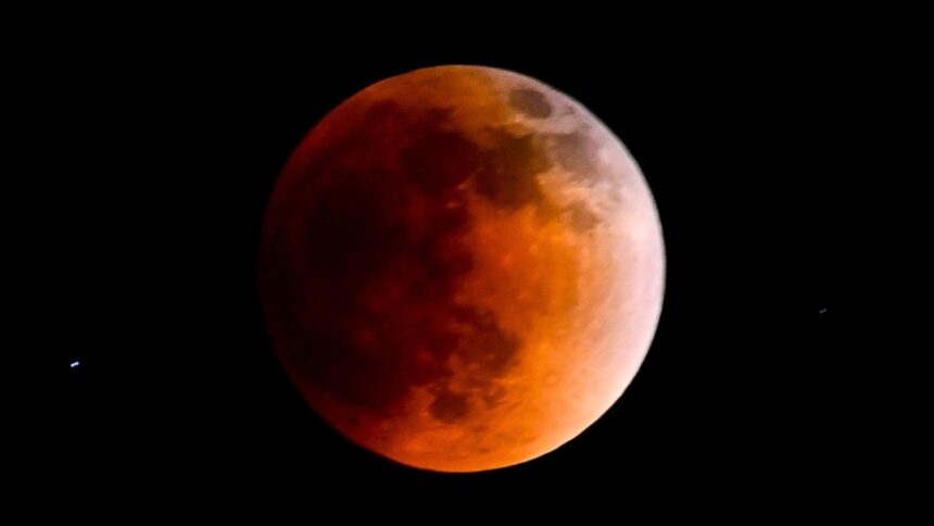 fenomene astronomice in 2026 eclipse meteori si planete vizibile pe cer ce eveniment important are loc pe 3 martie 2026 69a698601639f